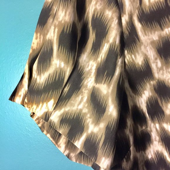 Darling Leopard Print Blouse - Picture 4 of 7
